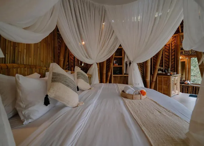 فيلة Makerti Bali - Sanctuary Bamboo House *