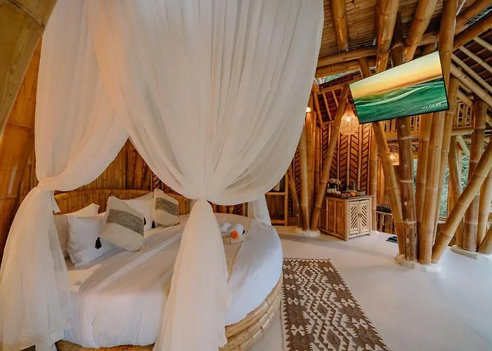 Makerti Bali - Sanctuary Bamboo House فيلة Selat