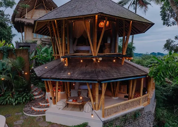 فيلة Makerti Bali - Sanctuary Bamboo House *